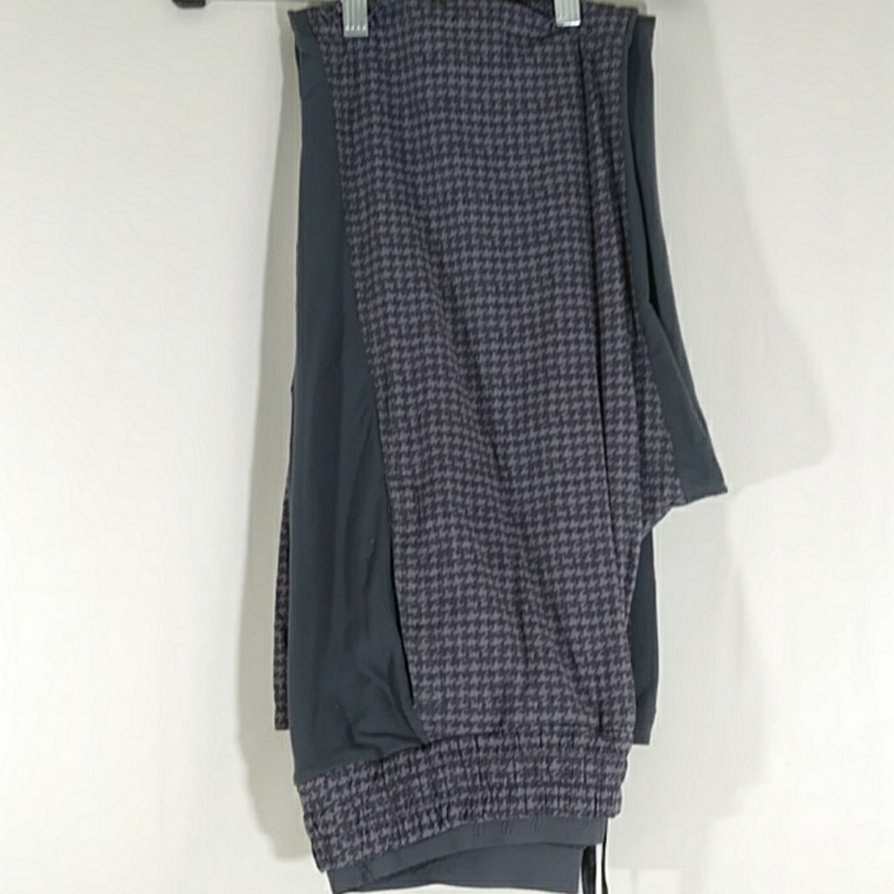 Lululemon pants RARE